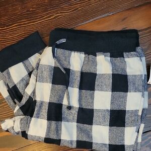 🌻 3 for $15 • NEW Old Navy Buffalo Plaid Pajama Bottoms